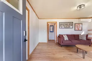 7834 N Wabash Ave, Portland, OR 97217 - Photo 5