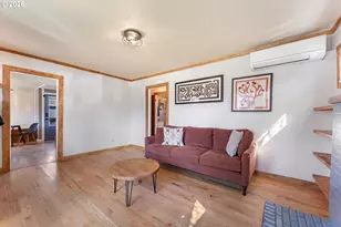 7834 N Wabash Ave, Portland, OR 97217 - Photo 9