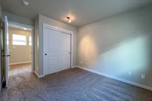 386 SW 203rd Terrace, Beaverton, OR 97006 - Photo 13