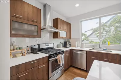 325 N Emerson St, Portland, OR 97217 - Photo 15