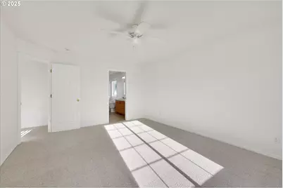 1380 SE 9th Ave, Canby, OR 97013 - Photo 11