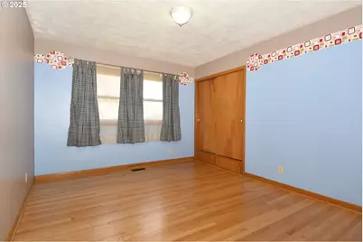 571 NW Wade St, Estacada, OR 97023 - Photo 31