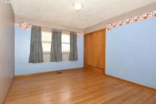 571 NW Wade St, Estacada, OR 97023 - Photo 31