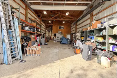 571 NW Wade St, Estacada, OR 97023 - Photo 37