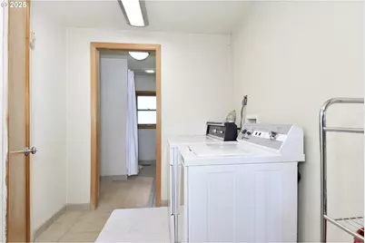 571 NW Wade St, Estacada, OR 97023 - Photo 27