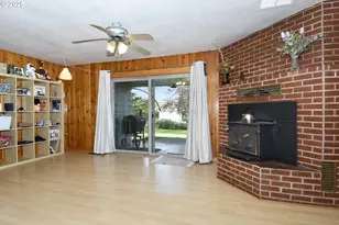 571 NW Wade St, Estacada, OR 97023 - Photo 19