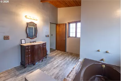 34035 SE Elm St, Scappoose, OR 97056 - Photo 33