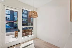 813 N Failing St, Portland, OR 97227 - Photo 9