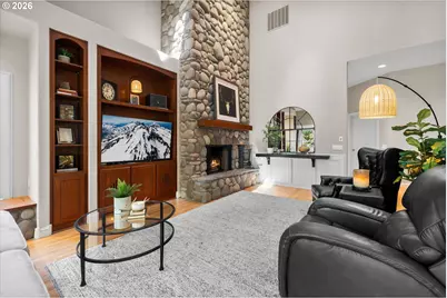 60726 Golf Village Loop, Bend, OR 97702 - Photo 11