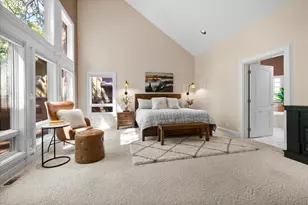 60726 Golf Village Loop, Bend, OR 97702 - Photo 19