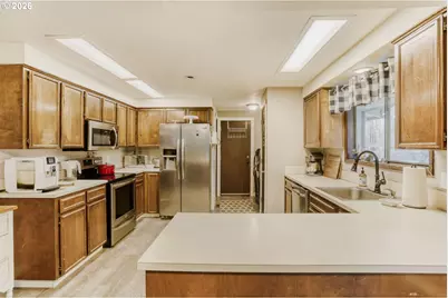 6895 S Gurney Ln, Canby, OR 97013 - Photo 13