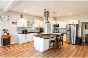 1901 NE Camas Ln, Madras, OR 97741 - Photo 3