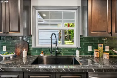 11448 NE Fargo St, Portland, OR 97220 - Photo 13