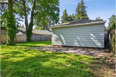 11448 NE Fargo St, Portland, OR 97220 - Photo 31