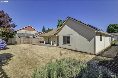 668 NE Maryann Ct, Hillsboro, OR 97124 - Photo 31