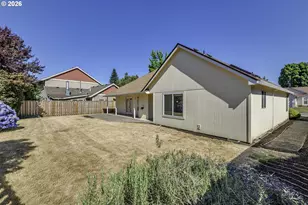 668 NE Maryann Ct, Hillsboro, OR 97124 - Photo 31