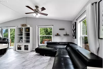 8750 SE 155th Ave #28, Happy Valley, OR 97086 - Photo 9