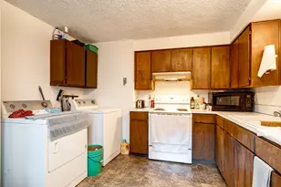 357 N 1st St, Saint Helens, OR 97051 - Photo 5
