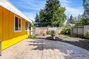 1170 Cal Young Rd, Eugene, OR 97401 - Photo 3