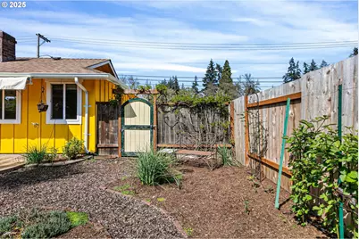 1170 Cal Young Rd, Eugene, OR 97401 - Photo 33