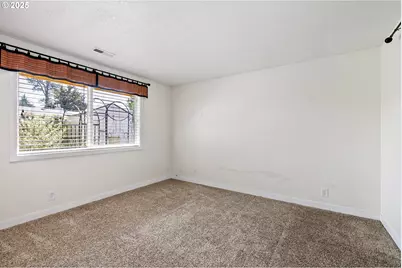 1170 Cal Young Rd, Eugene, OR 97401 - Photo 11