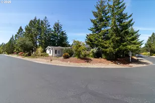 499 Sherwood Loop, Florence, OR 97439 - Photo 3