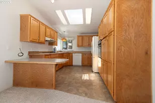 499 Sherwood Loop, Florence, OR 97439 - Photo 17