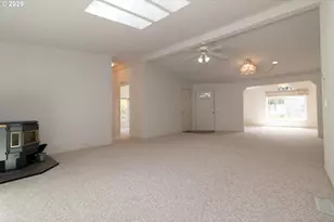 499 Sherwood Loop, Florence, OR 97439 - Photo 11
