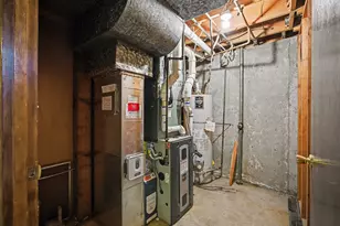 10336 NE Russell Ct, Portland, OR 97220 - Photo 23