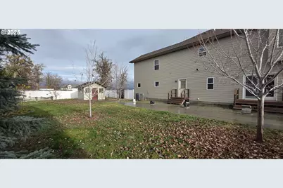 445 NE Seventh St, Irrigon, OR 97844 - Photo 23