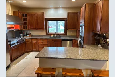 445 NE Seventh St, Irrigon, OR 97844 - Photo 9