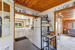1418 NE Oar Ave, Lincoln City, OR 97367 - Photo 9