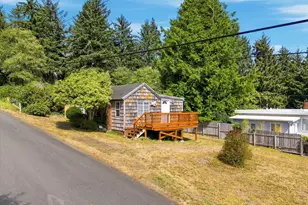 1418 NE Oar Ave, Lincoln City, OR 97367 - Photo 1
