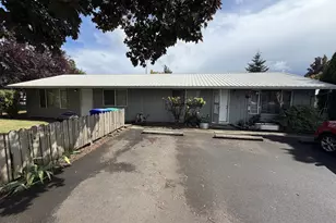 1760 SE 9th St, Gresham, OR 97080 - Photo 3