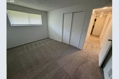 1760 SE 9th St, Gresham, OR 97080 - Photo 9