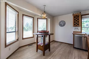 34948 Sykes Rd, Saint Helens, OR 97051 - Photo 9