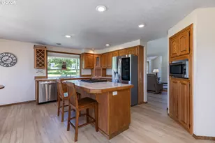 34948 Sykes Rd, Saint Helens, OR 97051 - Photo 11