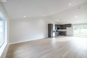 4485 Knotty Pne Ct, Sweet Home, OR 97386 - Photo 13