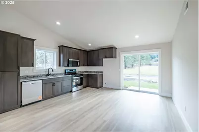 4485 Knotty Pine Ct, Sweet Home, OR 97386 - Photo 17