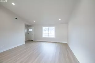 4485 Knotty Pne Ct, Sweet Home, OR 97386 - Photo 11