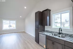 4485 Knotty Pne Ct, Sweet Home, OR 97386 - Photo 21