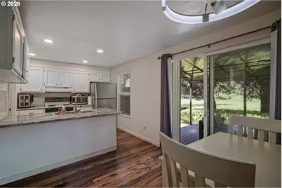 6311 Fairway Ave, Salem, OR 97306 - Photo 9