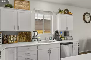 2722 U St, Springfield, OR 97477 - Photo 9