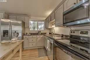 11470 SW 14th St, Beaverton, OR 97005 - Photo 9