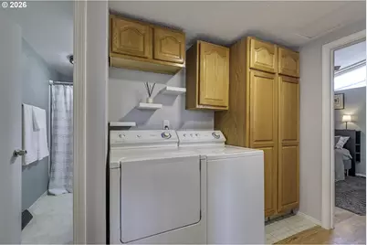 11470 SW 14th St, Beaverton, OR 97005 - Photo 21