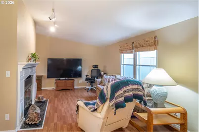 189 Raintree Ave, Sutherlin, OR 97479 - Photo 5