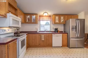 189 Raintree Ave, Sutherlin, OR 97479 - Photo 15