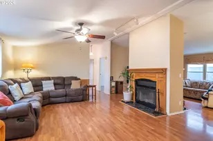 189 Raintree Ave, Sutherlin, OR 97479 - Photo 7