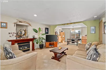 131 NE 201st Ave, Portland, OR 97230 - Photo 3