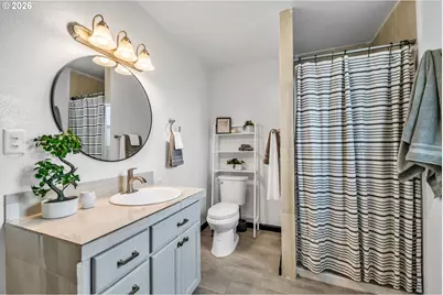 648 Juniper St, Junction City, OR 97448 - Photo 35